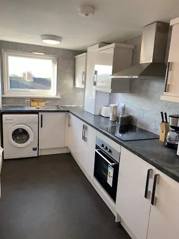 Clive Lodge Apartments Кардифф 0*,  Великобритания